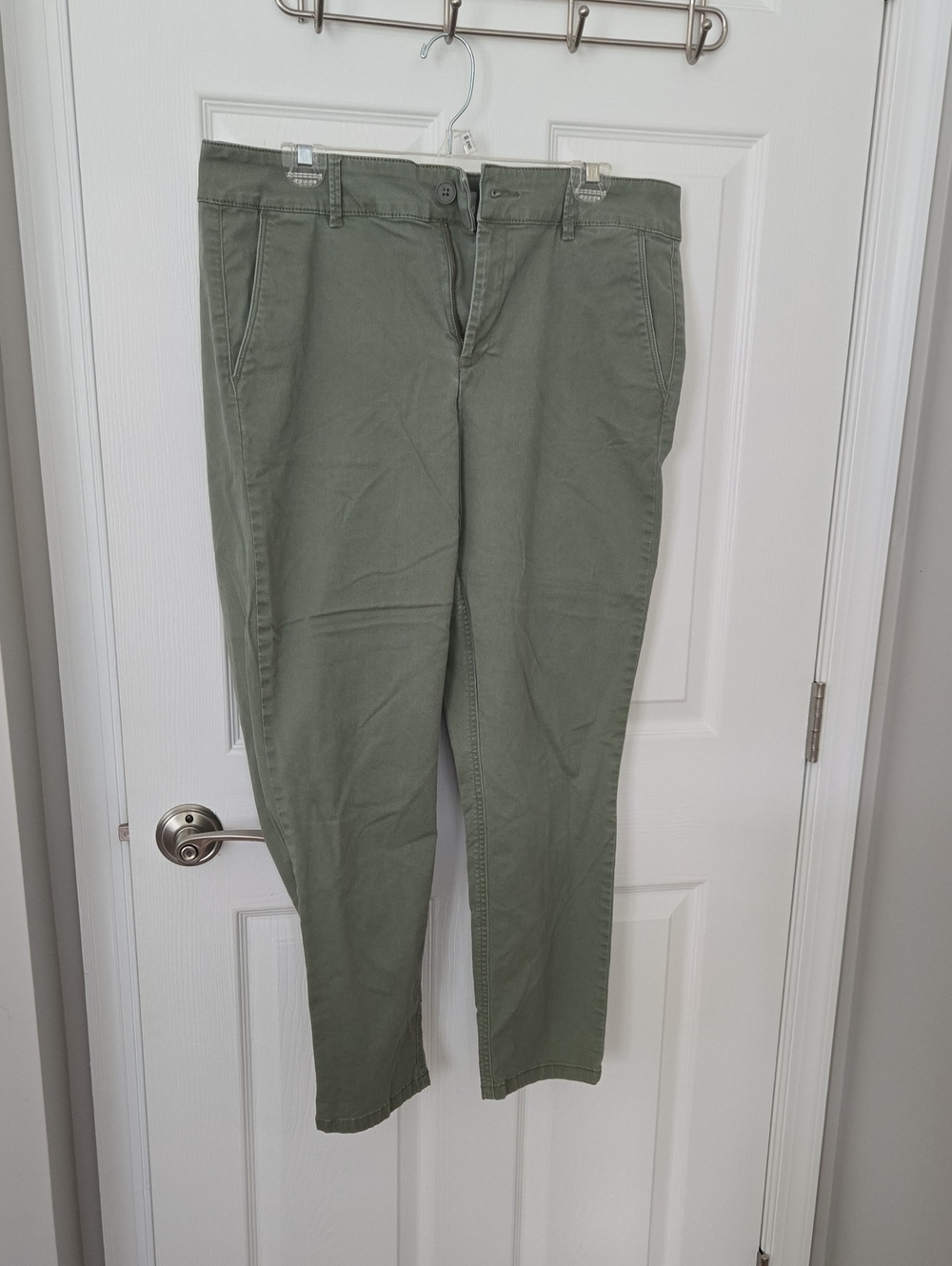 Women’s Olive Green Chino Ankle Pants